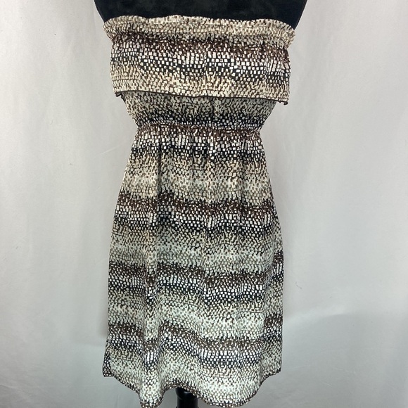 Velvet Torch Sleeveless Ruffle Print Dress with Ruching Under Bust - Picture 1 of 5